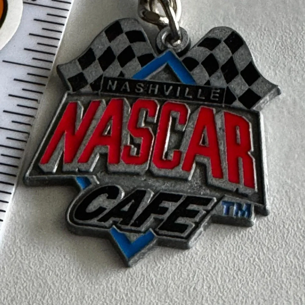 Nascar Cafe Nashville TN Souvenir Keychain‎ Key Ring Metal